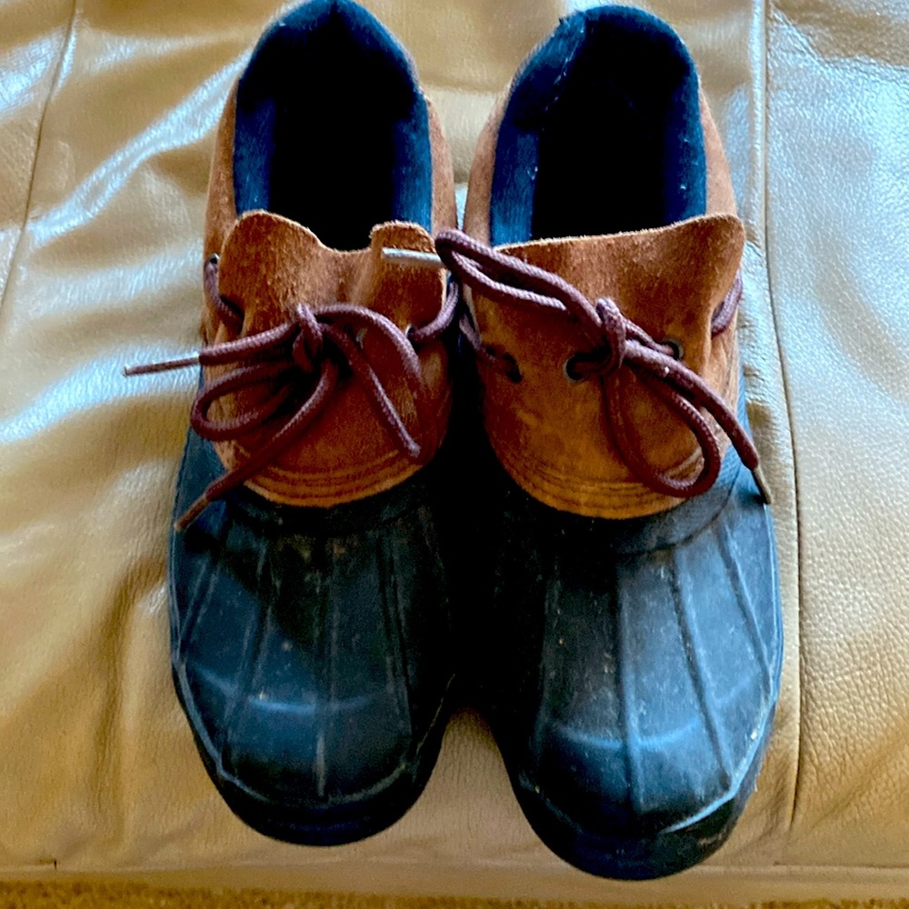Bass  shoes for rainy snowy weather